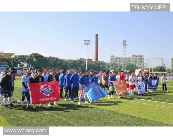 足球明星们齐聚一堂送兔年祝福共庆新春传递温暖与希望